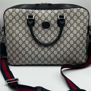 Gucci GG Supreme Monogram Textured Dollar Calfskin Web Retro Interlocking G Busi